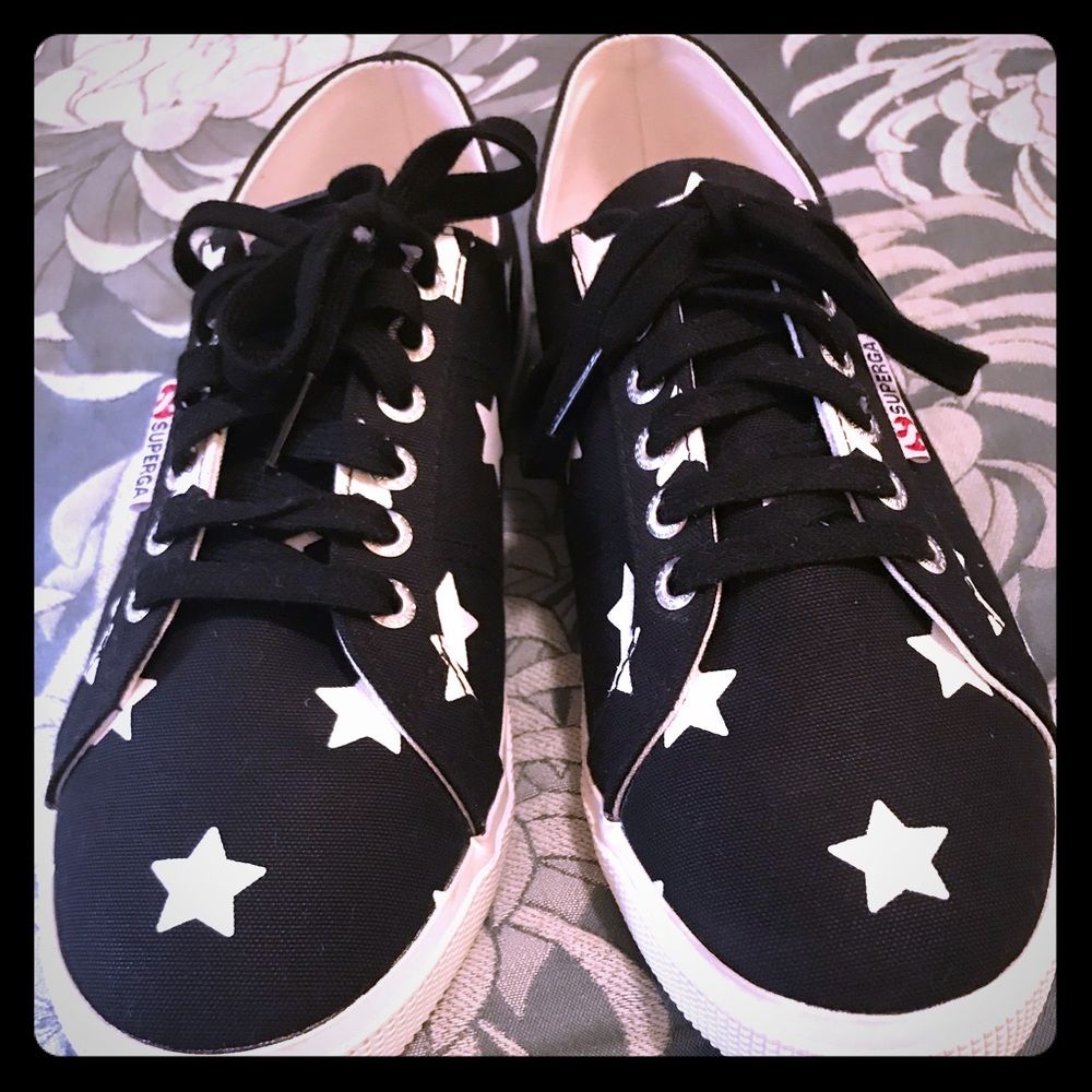 Superga Star lace up sneakers ⭐️
